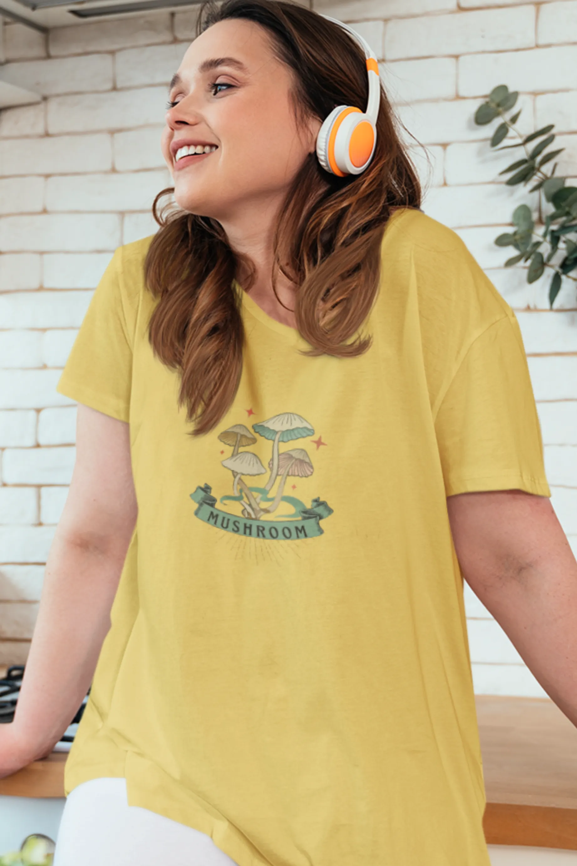 Charming Mushroom Printed Scoop Neck T-shirt for women
