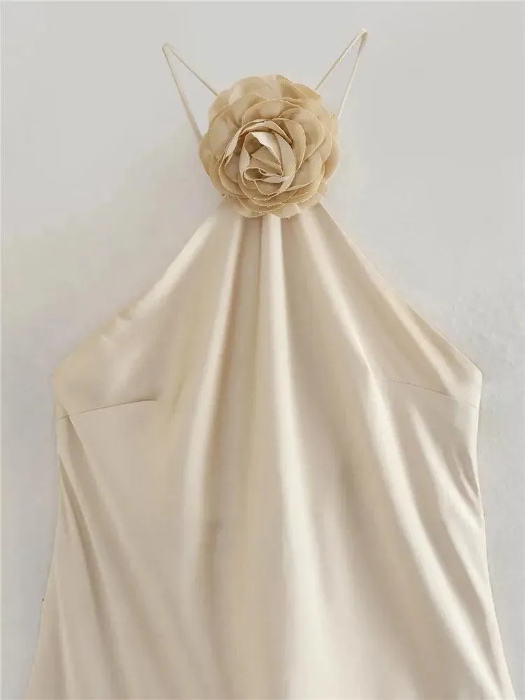 Elegant Satin Halter Evening Gown: Stylish Women's Dress