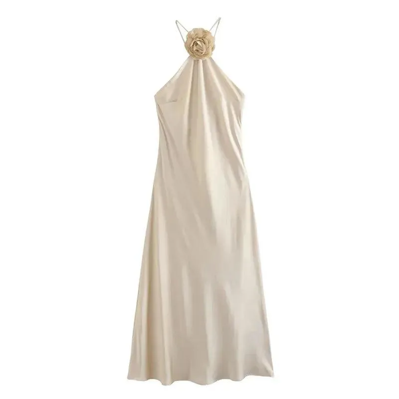 Elegant Satin Halter Evening Gown: Stylish Women's Dress