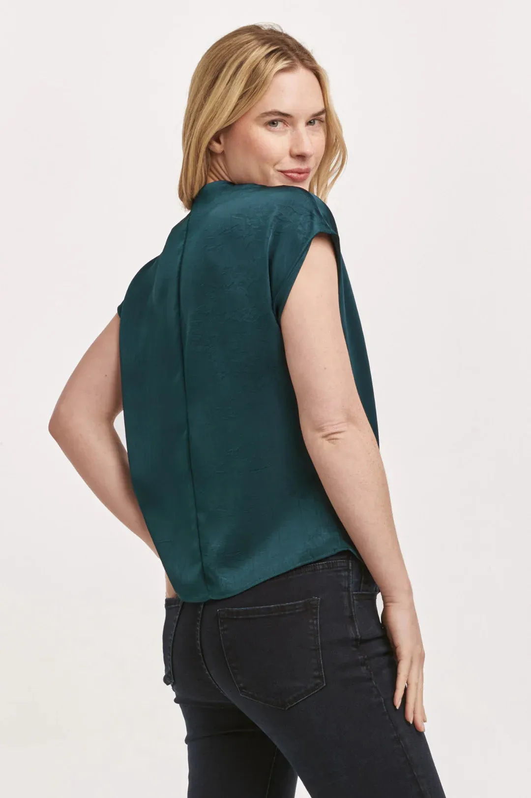KRISTEN V-NECK BLOUSE