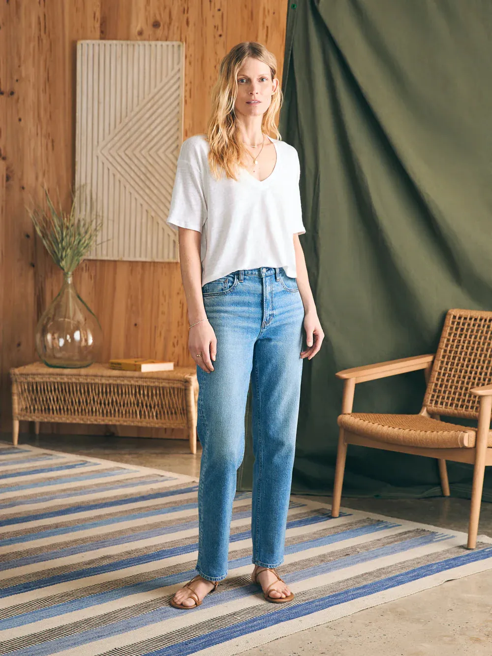 Oceanside Linen V Neck Tee