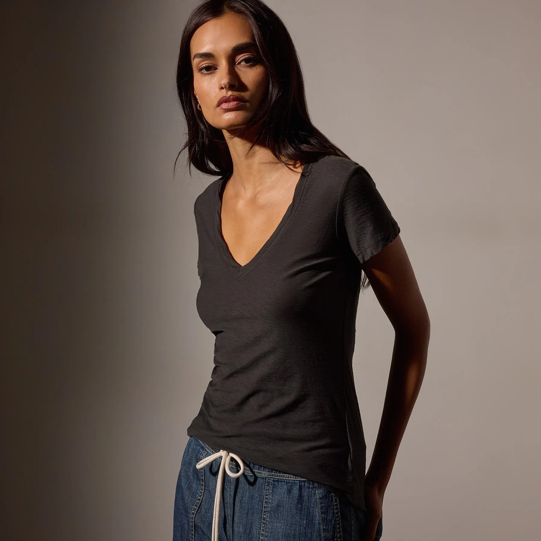Sheer Slub Casual V Neck - Carbon