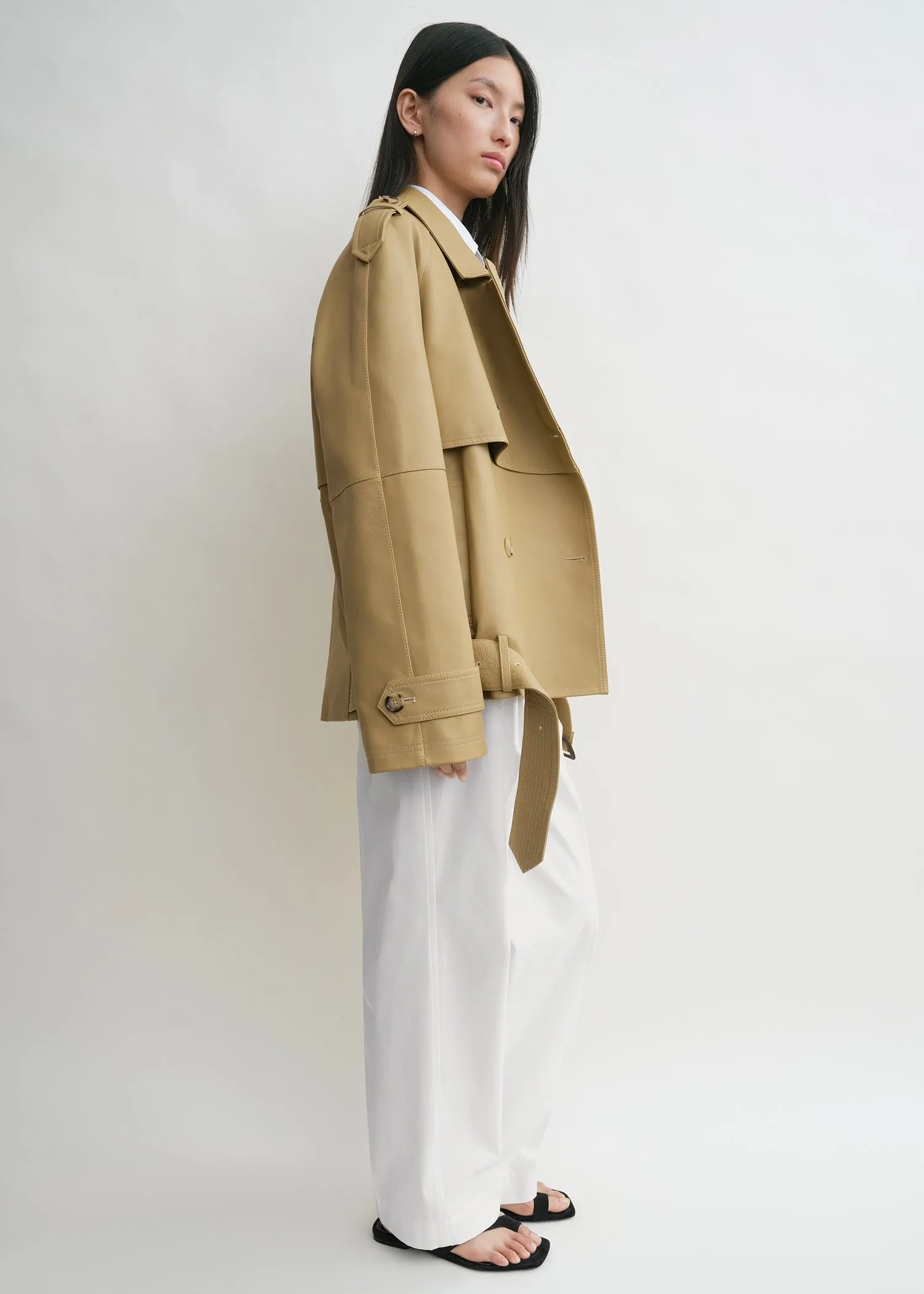Short leather trench desert