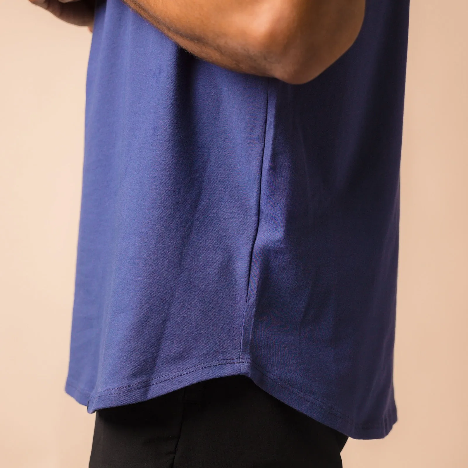 V-Neck - Twilight Blue