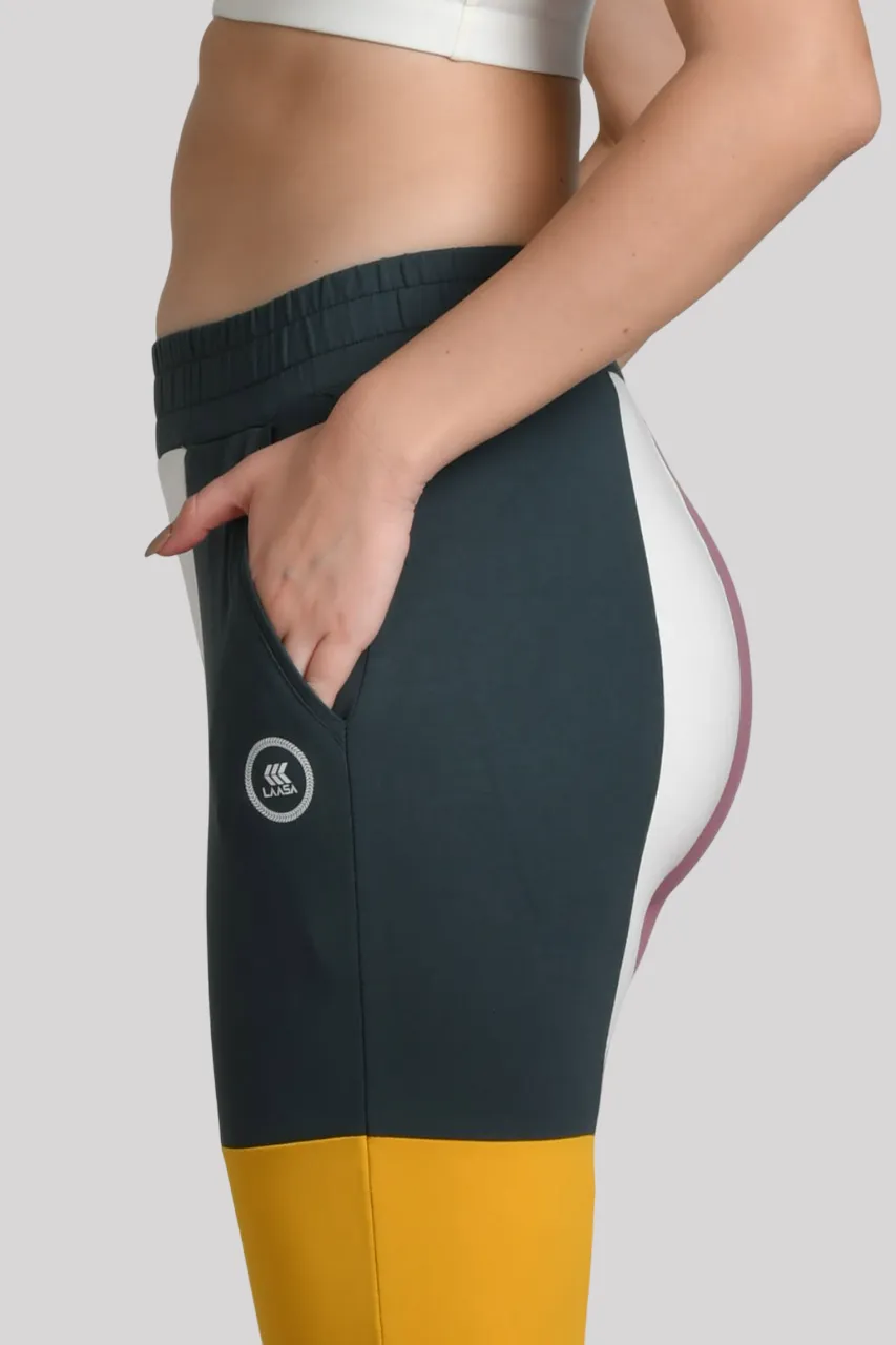 WOMEN’S COTTON SLIM-FIT JOGGERS WITH MULTI-COLOR PATTERN & TWO SIDE POCKETS